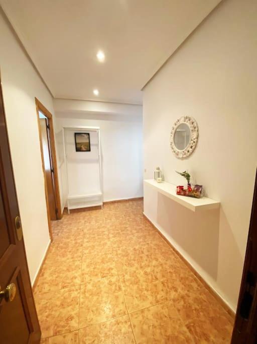 Rooms In Spacious Beach Flat In 발렌시아 외부 사진